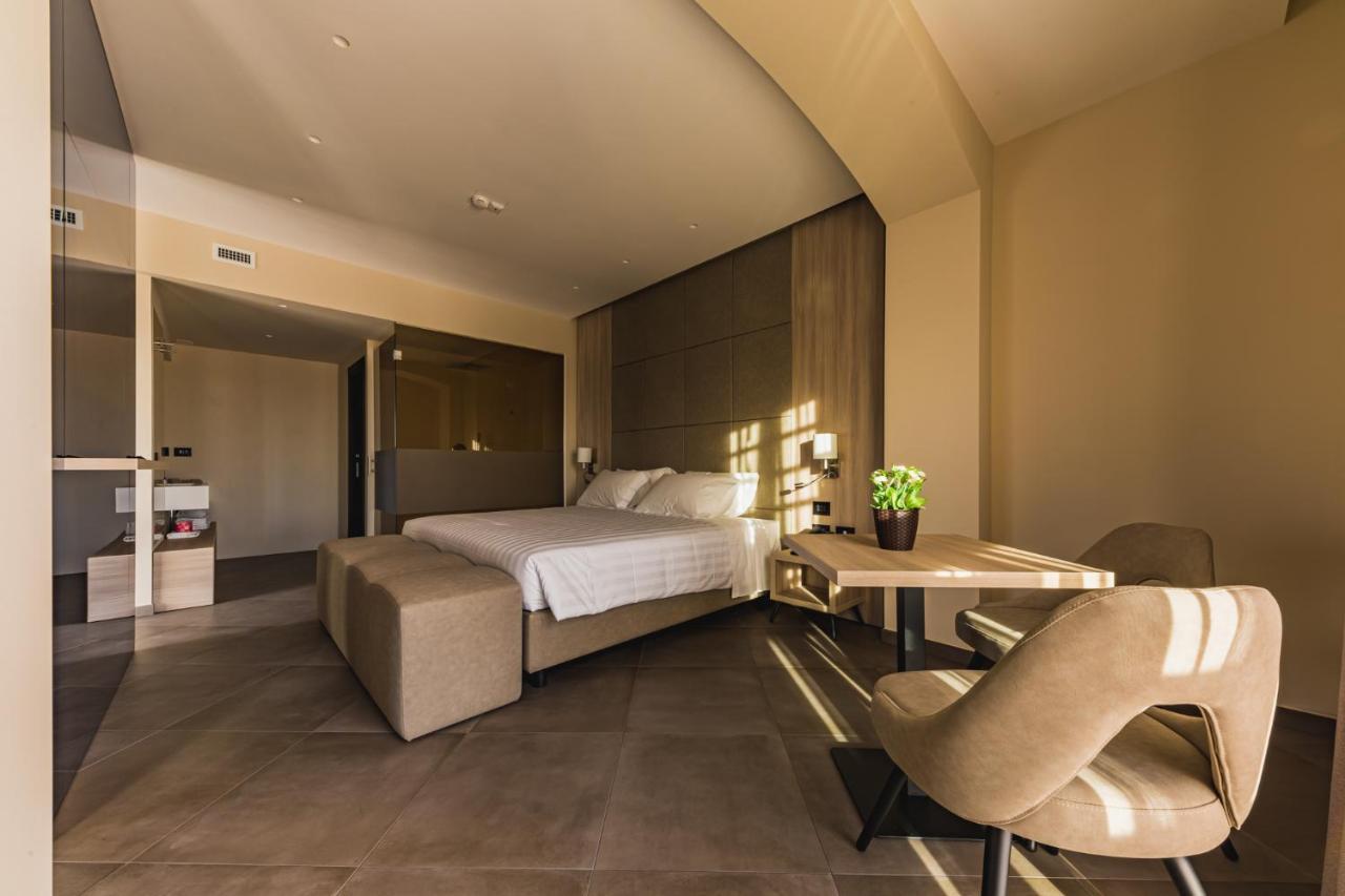 Salina Hotel Таранто Екстер'єр фото